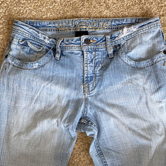 Squeeze Jeans - Picture 7 of 15